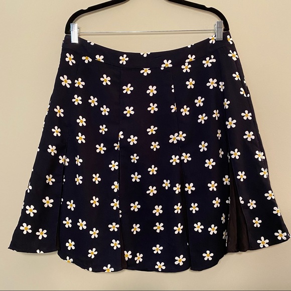 Alice’s Pig Maddie's Marguerite 2 Piece Skirt Set Floral Size 12 - Picture 15 of 15